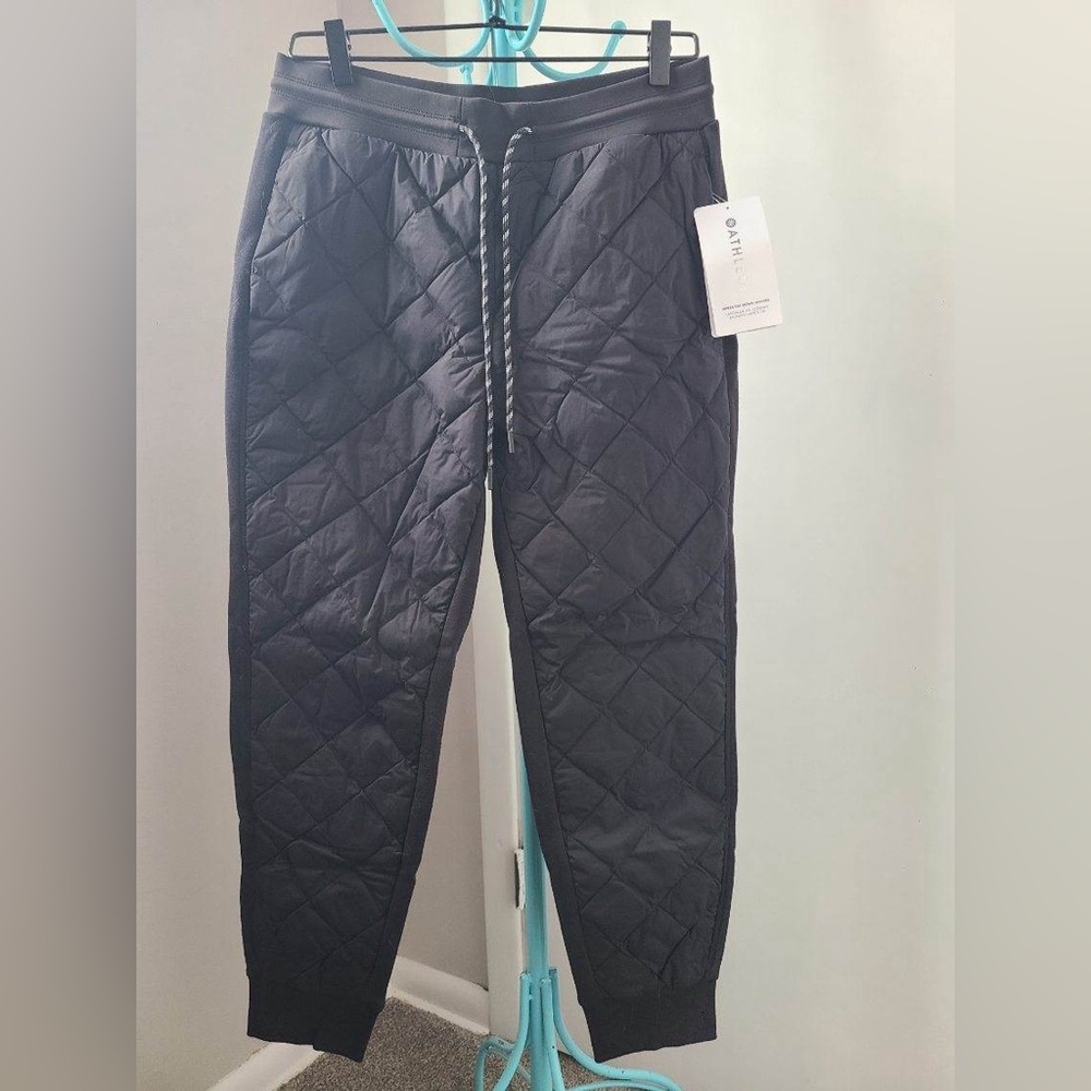 Athleta APRES SKI DOWN JOGGER // Black